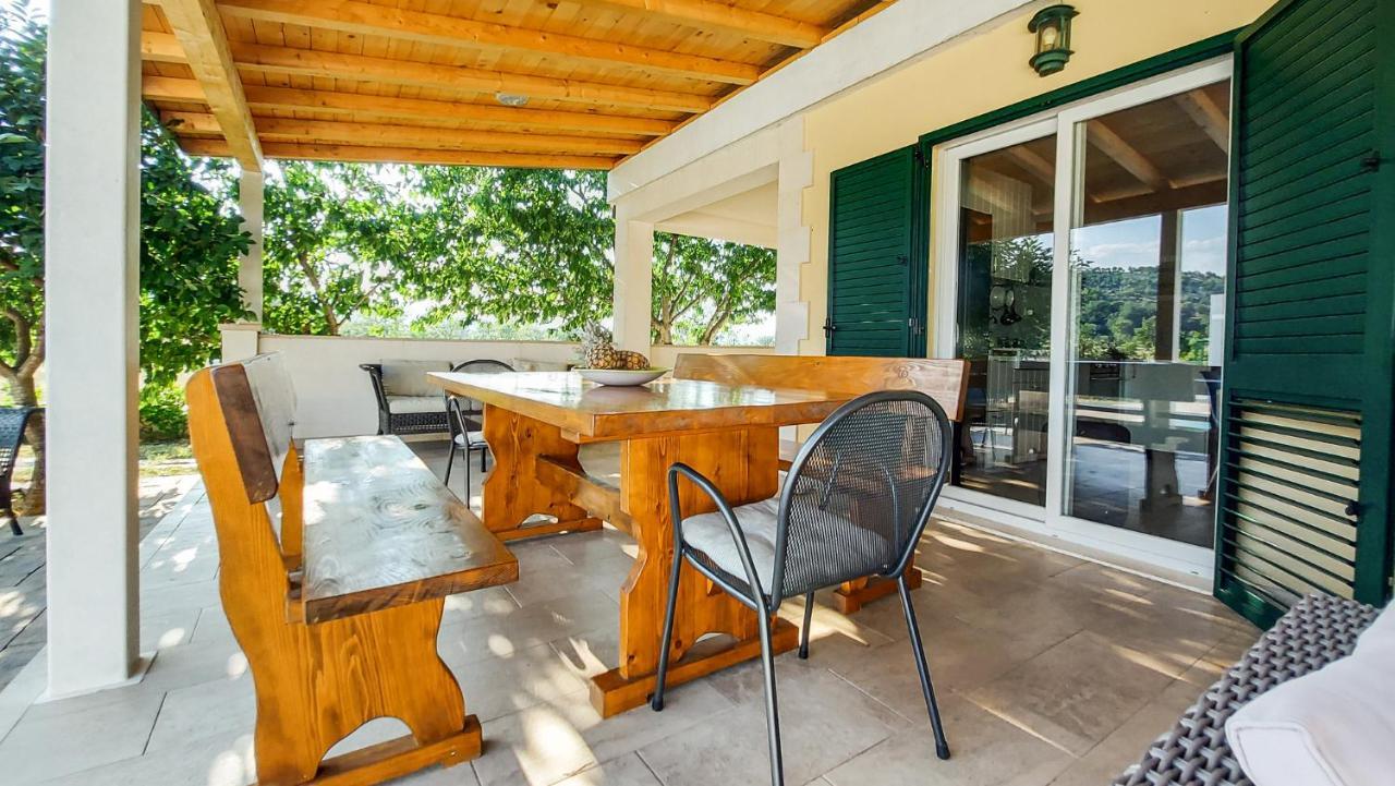 Villa Legacy Krusvar Ngoại thất bức ảnh