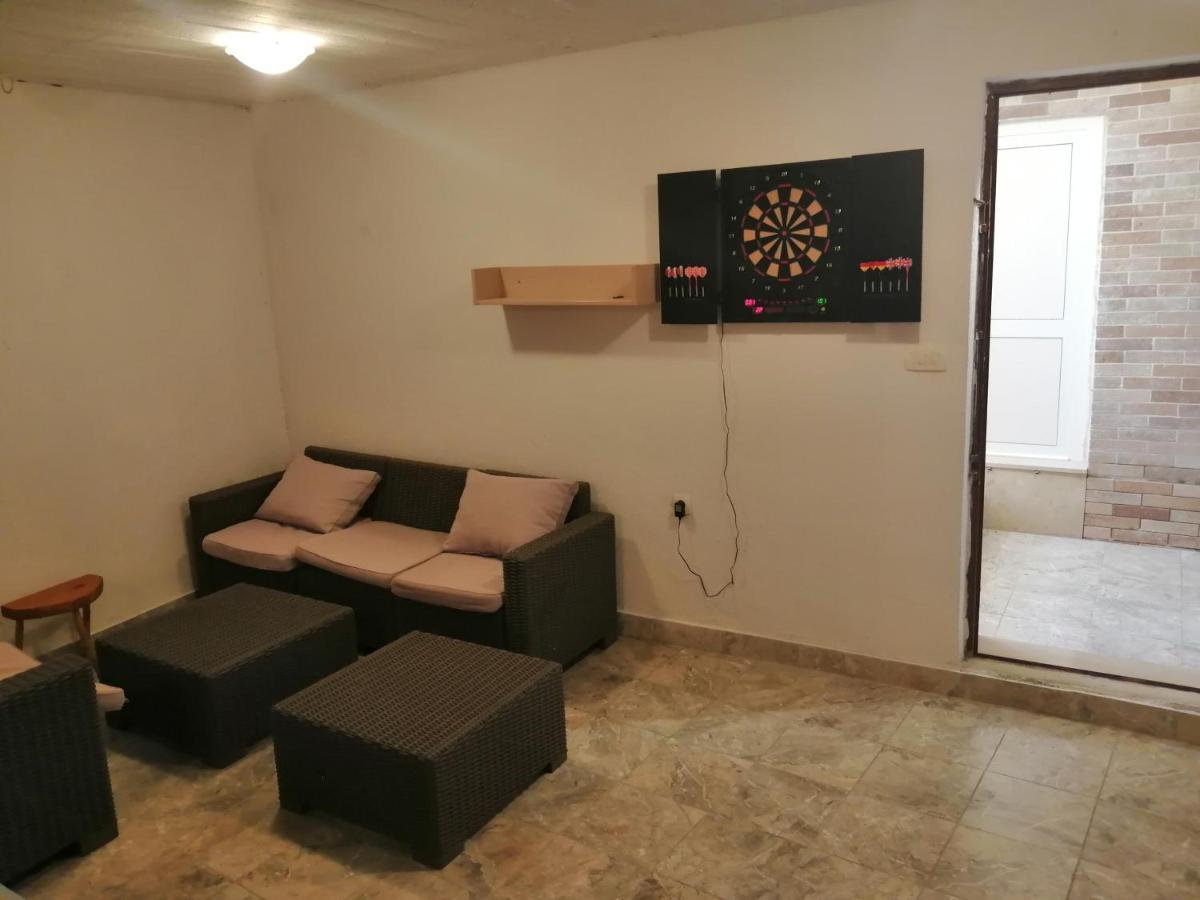 Villa Legacy Krusvar Ngoại thất bức ảnh
